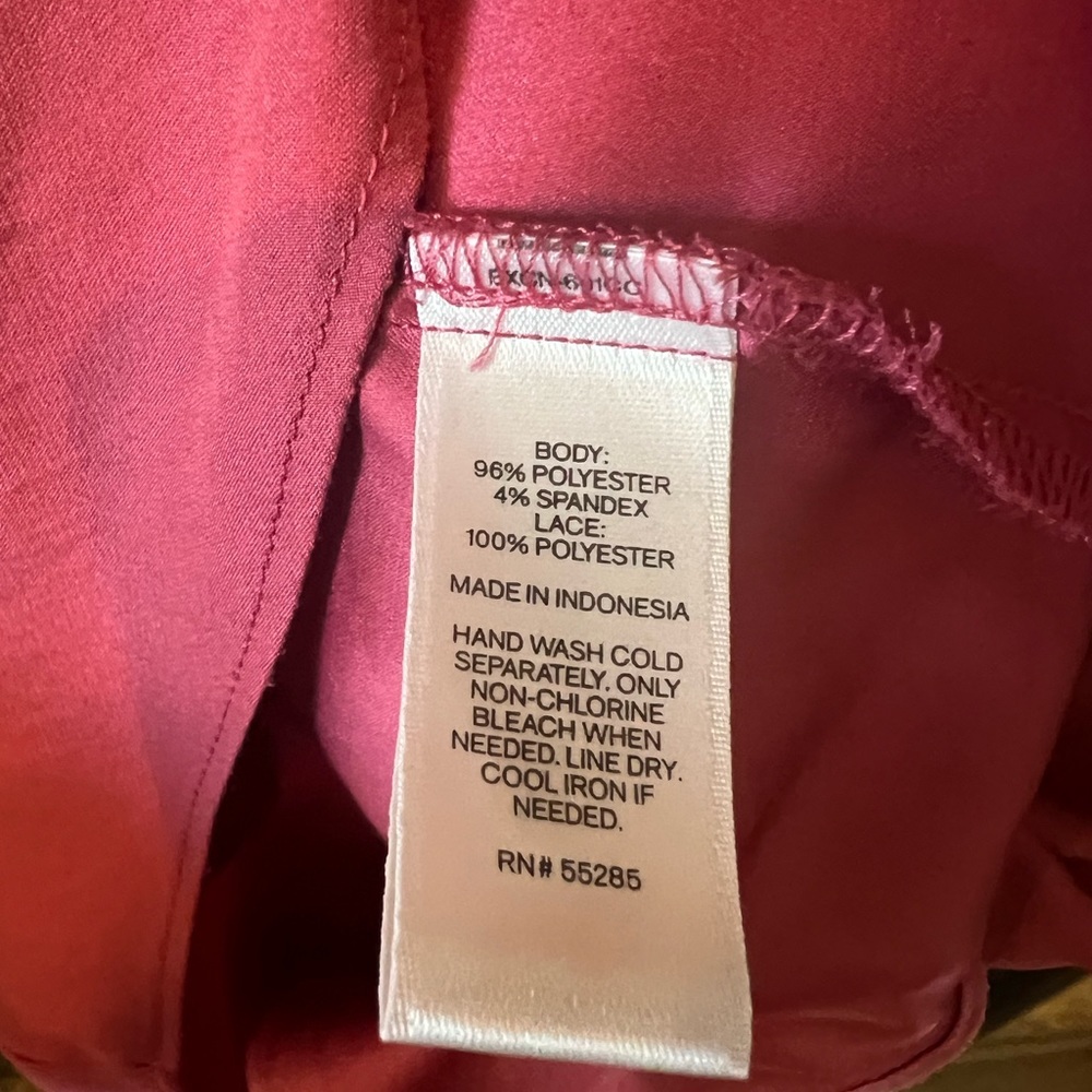 Women’s express top! - Picture 3 of 4